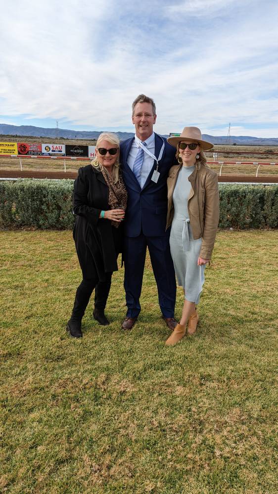 Fashion and fun as the crowds turn out for Port Augusta racing