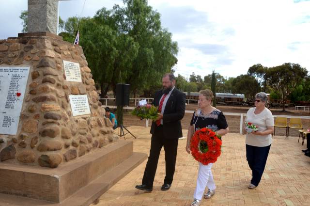 ANZAC Day Remembrance Service in Quorn | GALLERY