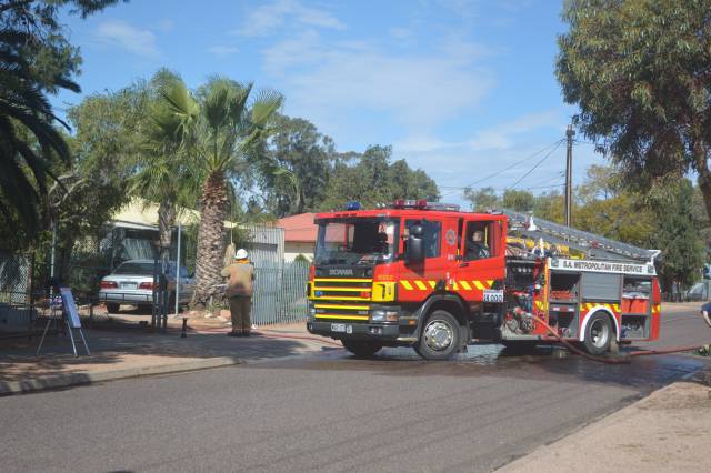 Large caravan fire in Port Augusta West