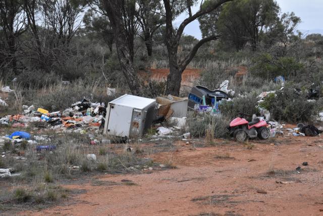 Illegal dump site has Port Augusta councillor fuming