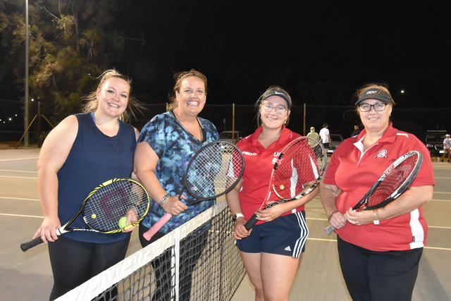Tennis grand final hit outs