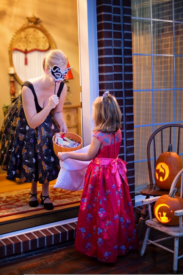 Halloween tips to stay safe