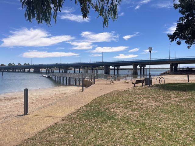 Opening of Eastside jetty and pontoon delayed