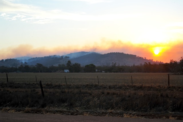 Team praised for preventing fire from spreading beyond control lines