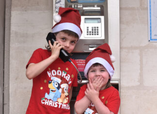 Free calls to Santa hotline