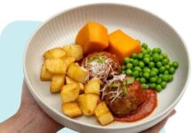 Volunteers mark milestones