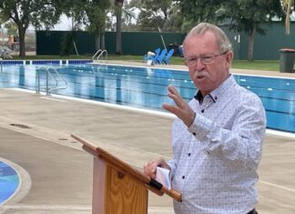 Brock to stand again for Stuart