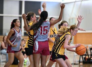 Eagles soar to score points