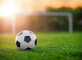 Savoy loses narrowly